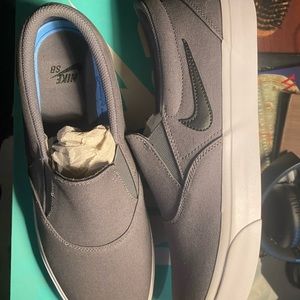 Nike SB CHARGE SLIP SIZE 12 Men’s never worn